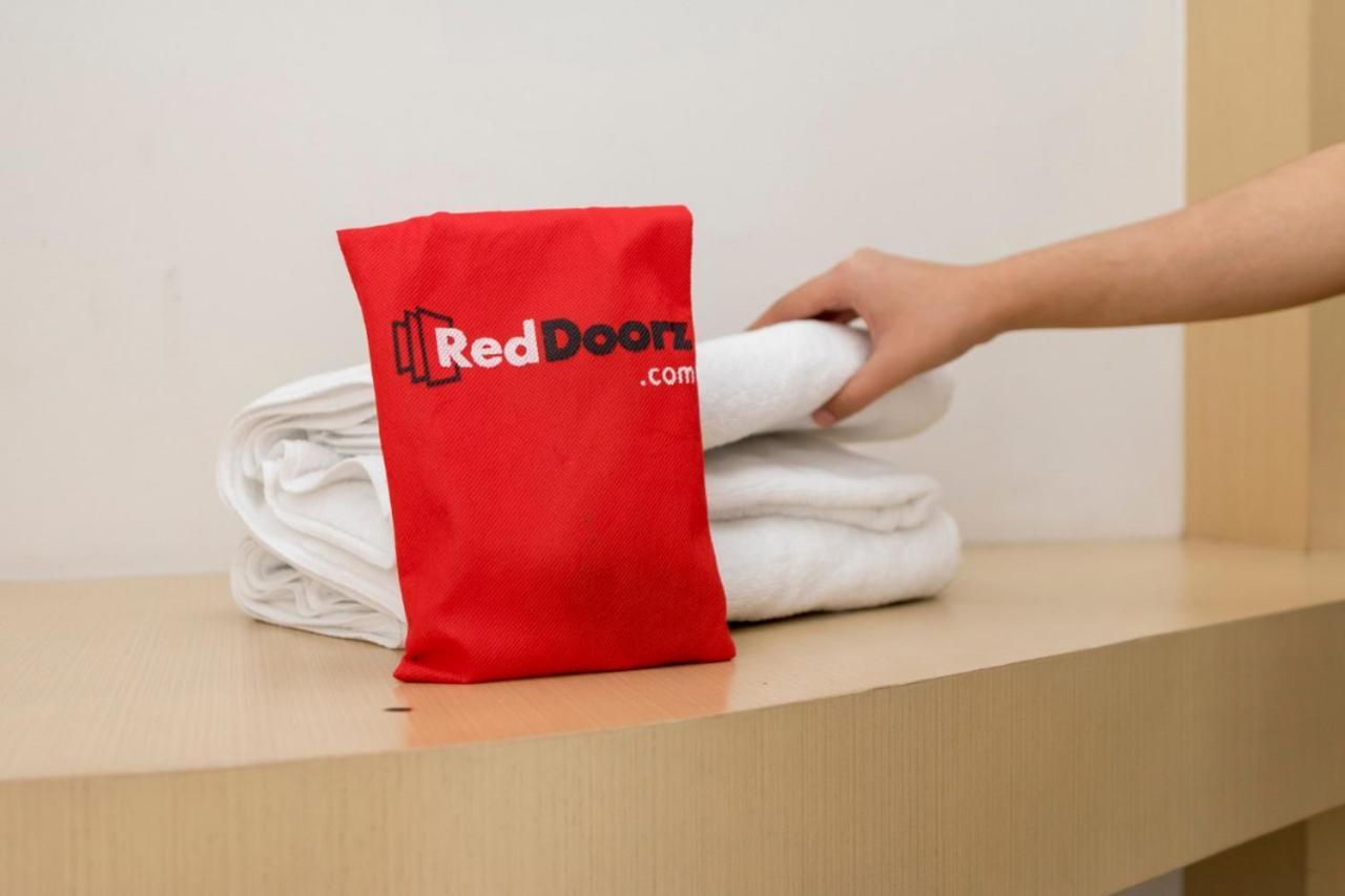 Reddoorz Plus Near Tugu Mercusuar Anyer Serang Exterior photo